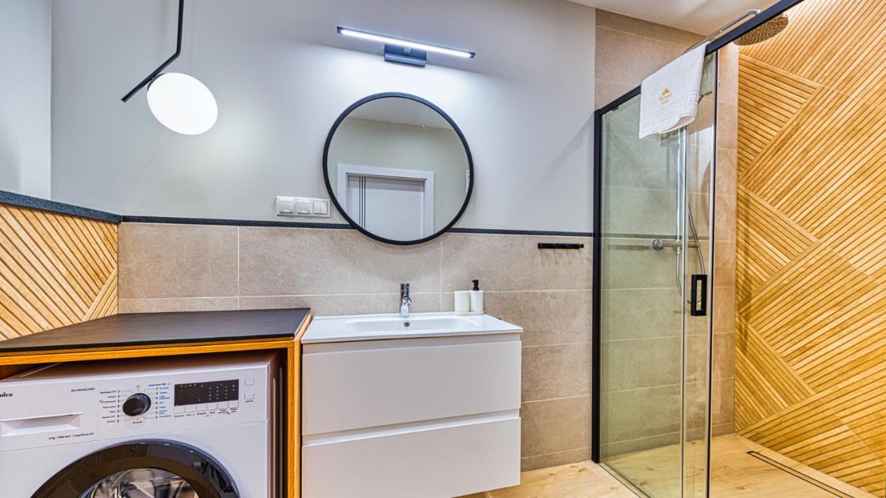 Apartamenty Vip Centrum - Wczasowa 17 By Royal Aparts Świeradów-Zdrój Exteriör bild