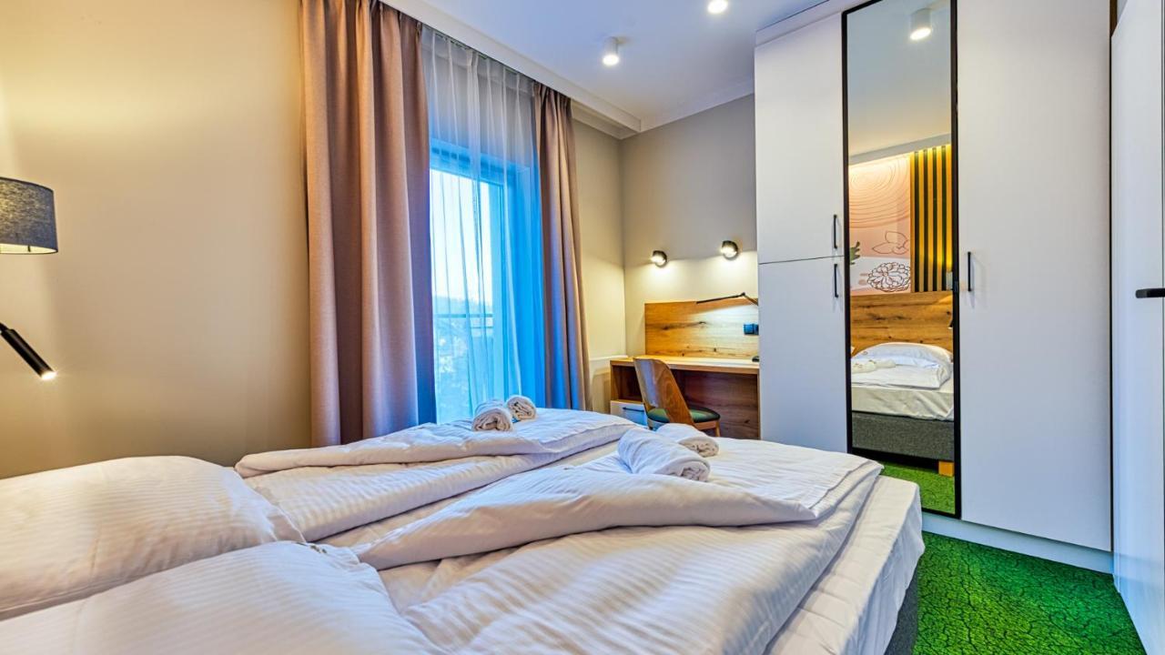 Apartamenty Vip Centrum - Wczasowa 17 By Royal Aparts Świeradów-Zdrój Exteriör bild