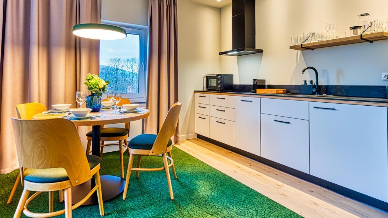 Apartamenty Vip Centrum - Wczasowa 17 By Royal Aparts Świeradów-Zdrój Exteriör bild