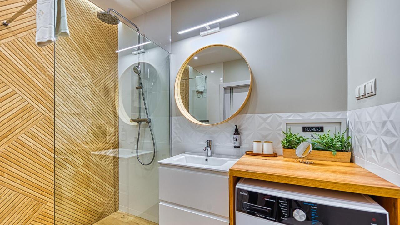 Apartamenty Vip Centrum - Wczasowa 17 By Royal Aparts Świeradów-Zdrój Exteriör bild