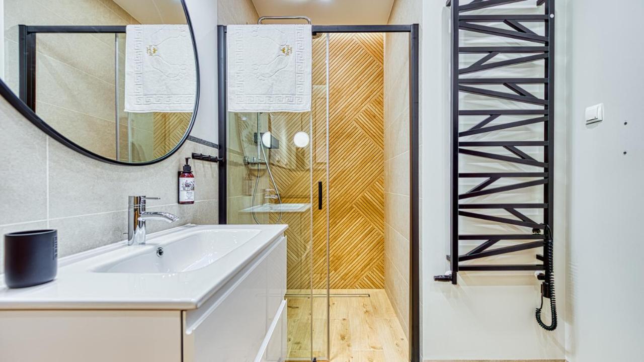Apartamenty Vip Centrum - Wczasowa 17 By Royal Aparts Świeradów-Zdrój Exteriör bild