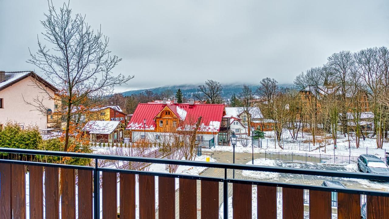 Apartamenty Vip Centrum - Wczasowa 17 By Royal Aparts Świeradów-Zdrój Exteriör bild